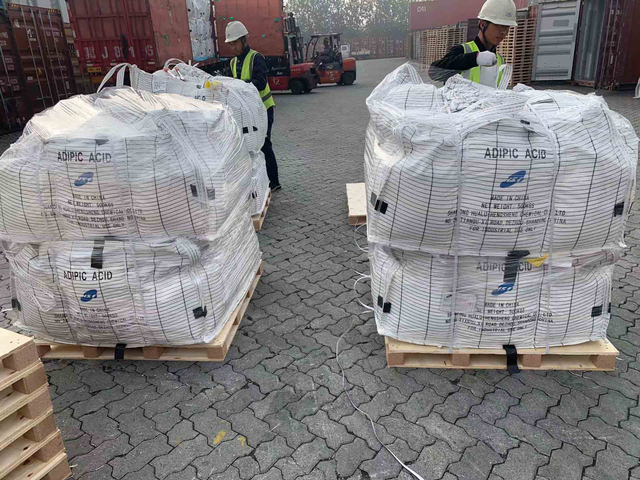 Adipic Acid 99.7% Min CAS No 124-04-9